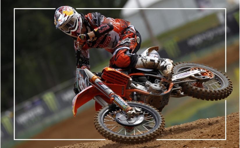 Herlings chased and chased but Roczen escaped...